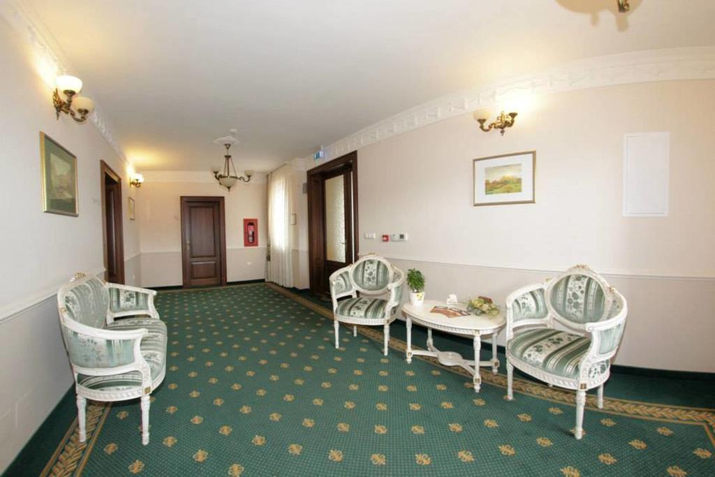 Salonta Hotel Slavia מראה חיצוני תמונה