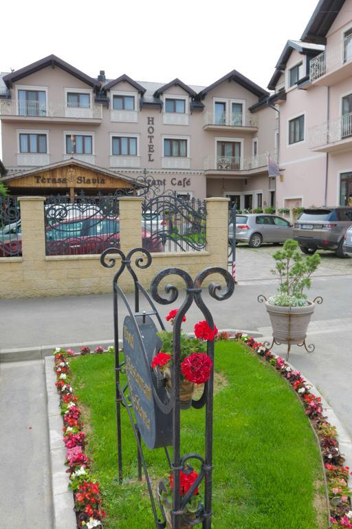Salonta Hotel Slavia מראה חיצוני תמונה